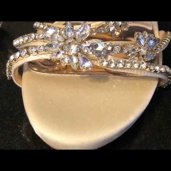 Badgley Mischka ivory & crystal sandals - Picture 3 of 14